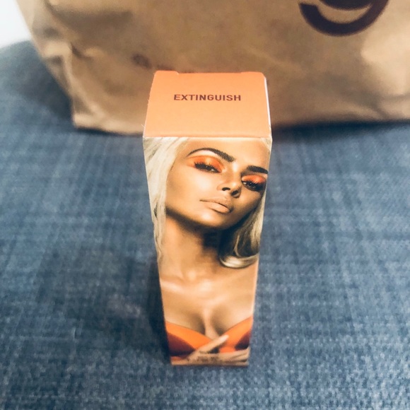 KKW Beauty Other - KKW So Fire Lipgloss EXTINGUISH
